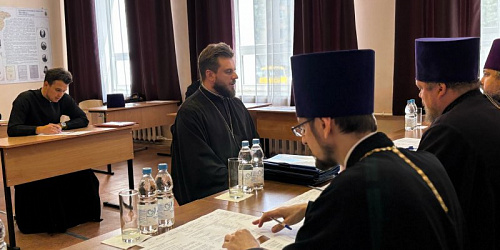 В Воронежской духовной семинарии прошли вступительные испытания в магистратуру