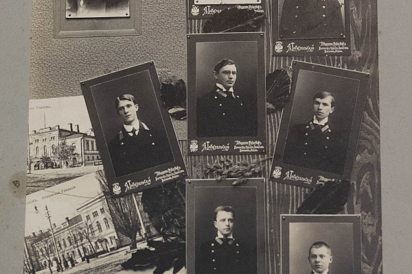 Альбом выпускника духовной школы "Выпуск Воронежской Духовной Семинарии 1914-15 уч.г." передан в дар семинарии