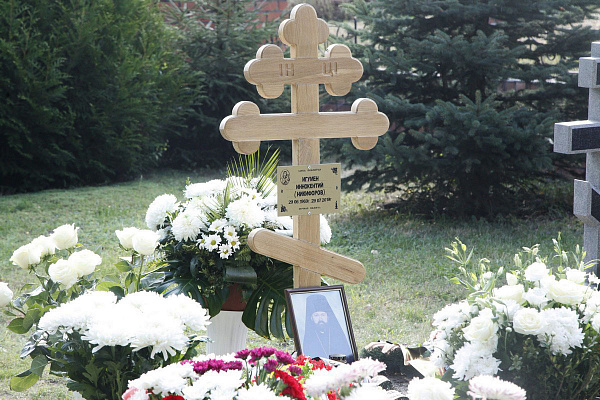 В 40-й день по кончине новопреставленного игумена Иннокентия (Никифорова) в Успенском семинарском храме была совершена панихида