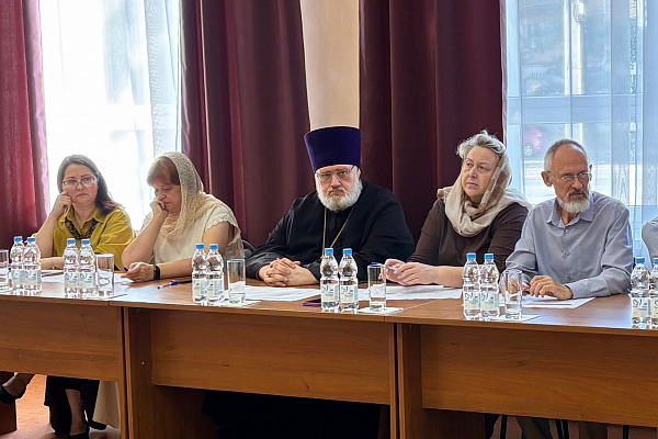 В Воронежской семинарии состоялось итоговое собеседование с поступающими