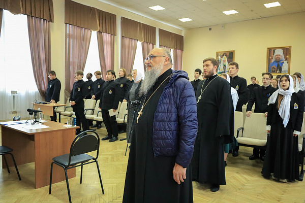Встреча семинаристов Воронежской духовной семинарии с протоиереем Геннадием Заридзе