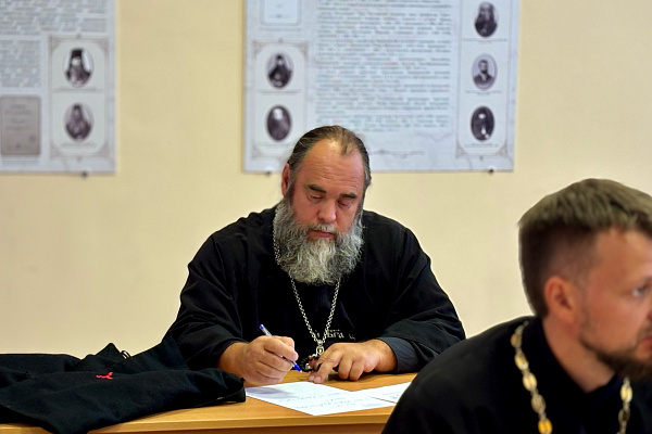 В Воронежской духовной семинарии прошли вступительные испытания в магистратуру