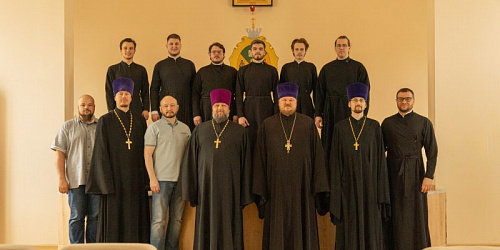 В Воронежской духовной семинарии состоялся итоговый междисциплинарный экзамен для выпускников пастырского факультета