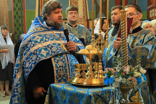 Богослужение в праздник Рождества Богородицы 