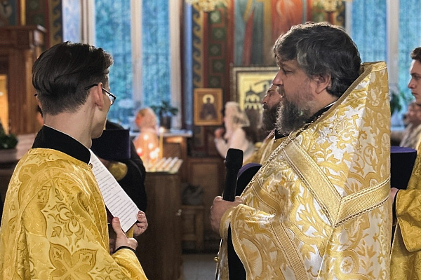 Богослужение в день памяти преставления апостола и евангелиста Иоанна Богослова