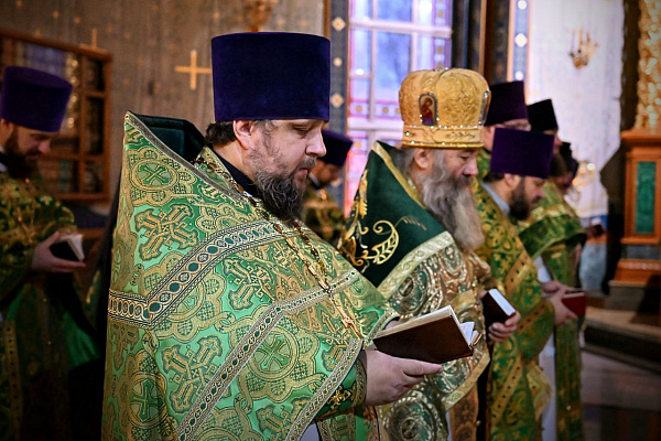 Божественная литургия в день памяти преподобноисповедника Сергия (Сребрянского) состоялась в Благовещенском кафедральном соборе