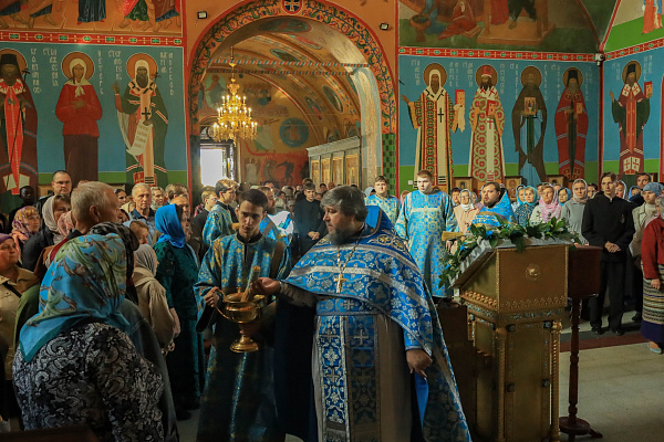 Богослужение в праздник Рождества Богородицы 