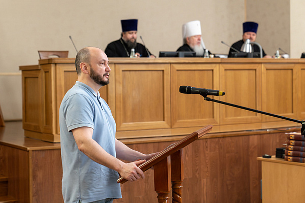 Митрополит Воронежский и Лискинский Сергий возглавил торжественный акт по случаю окончания учебного года в Воронежской духовной семинарии