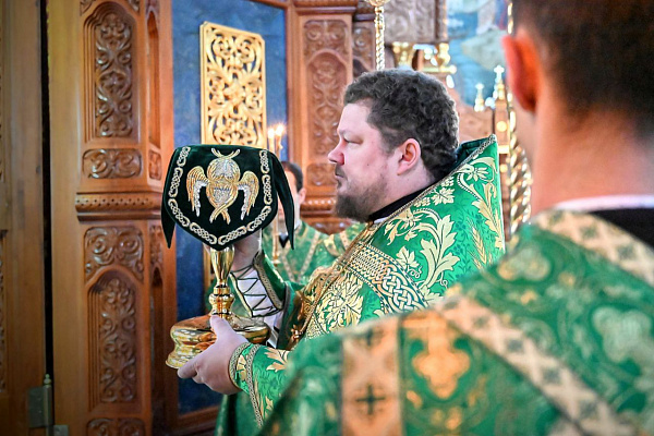 Божественная литургия в день памяти преподобноисповедника Сергия (Сребрянского) состоялась в Благовещенском кафедральном соборе